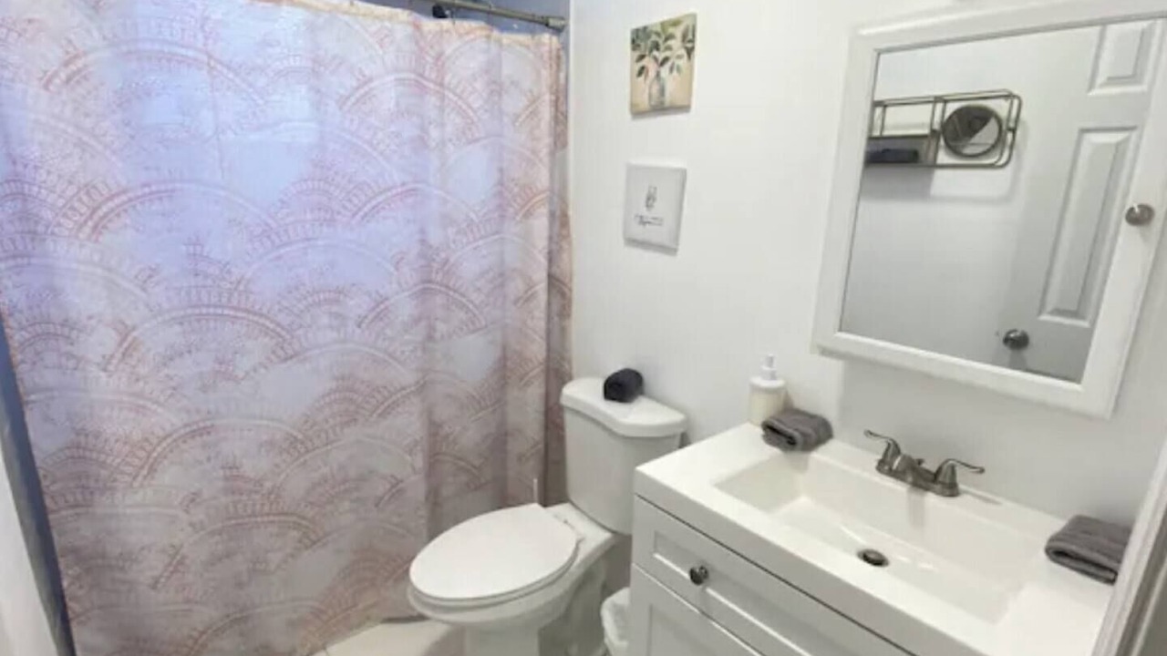 Photo of Bathroom in Little Havana