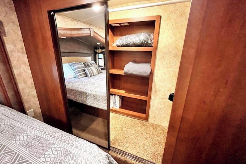 Photo of Bedroom in Ono Island
