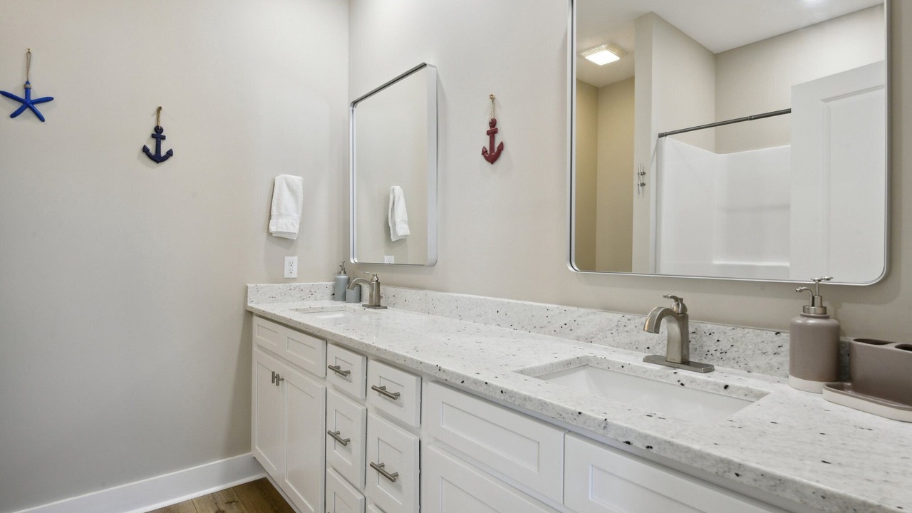 Photo of Bathroom in Shoreline Park
