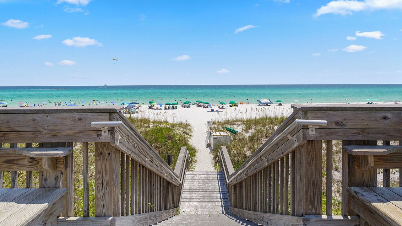 Photo of Others in Avalon Beach Estates