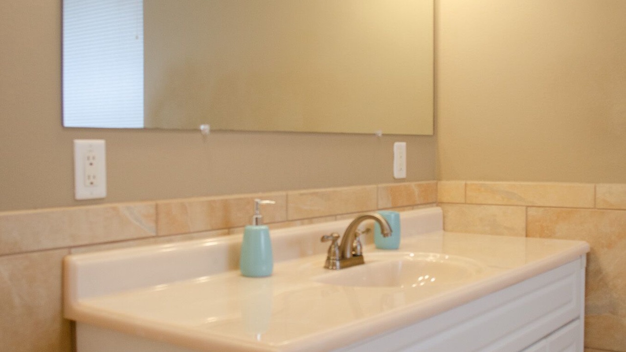 Photo of Bathroom in Shoreline Park