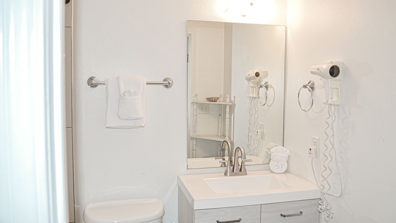 Photo of Bathroom in Gulf Place