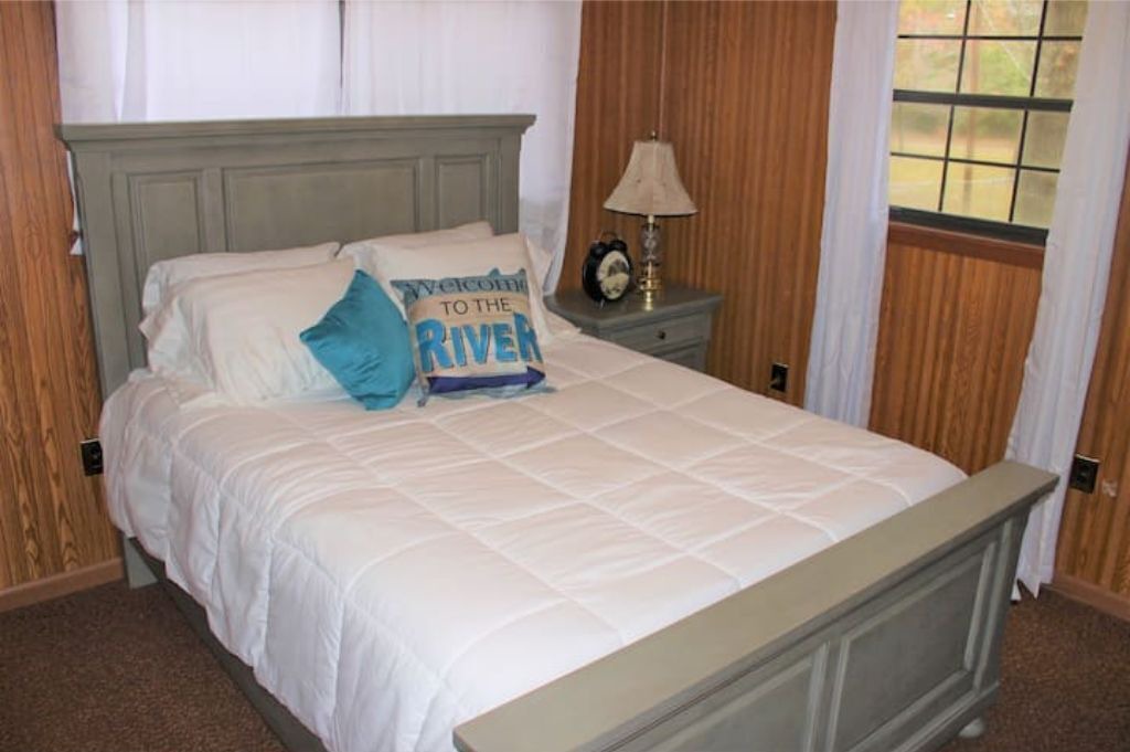 Photo of Bedroom in Karnack