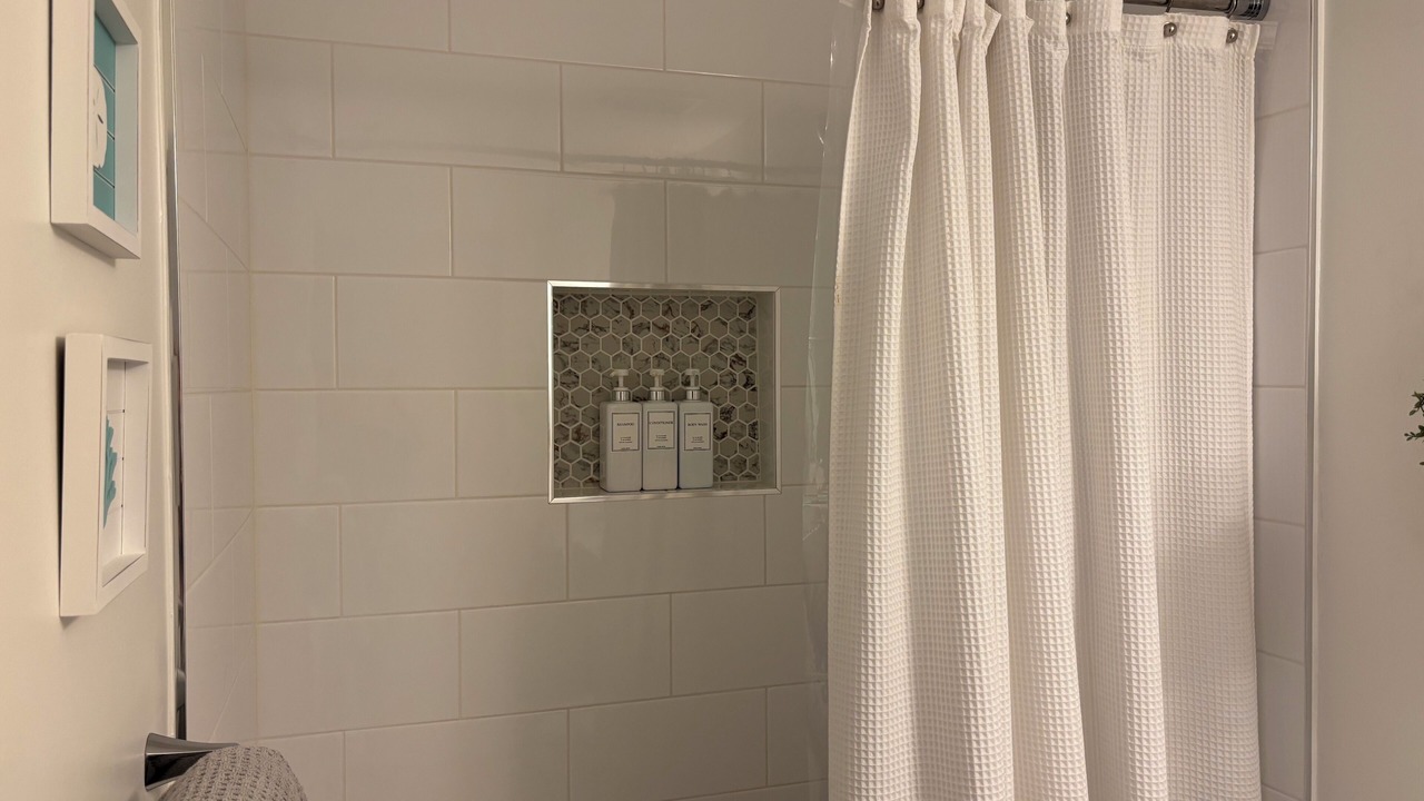Photo of Bathroom in Isles of Capri