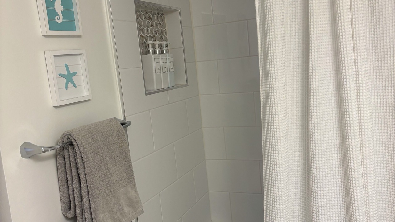 Photo of Bathroom in Isles of Capri