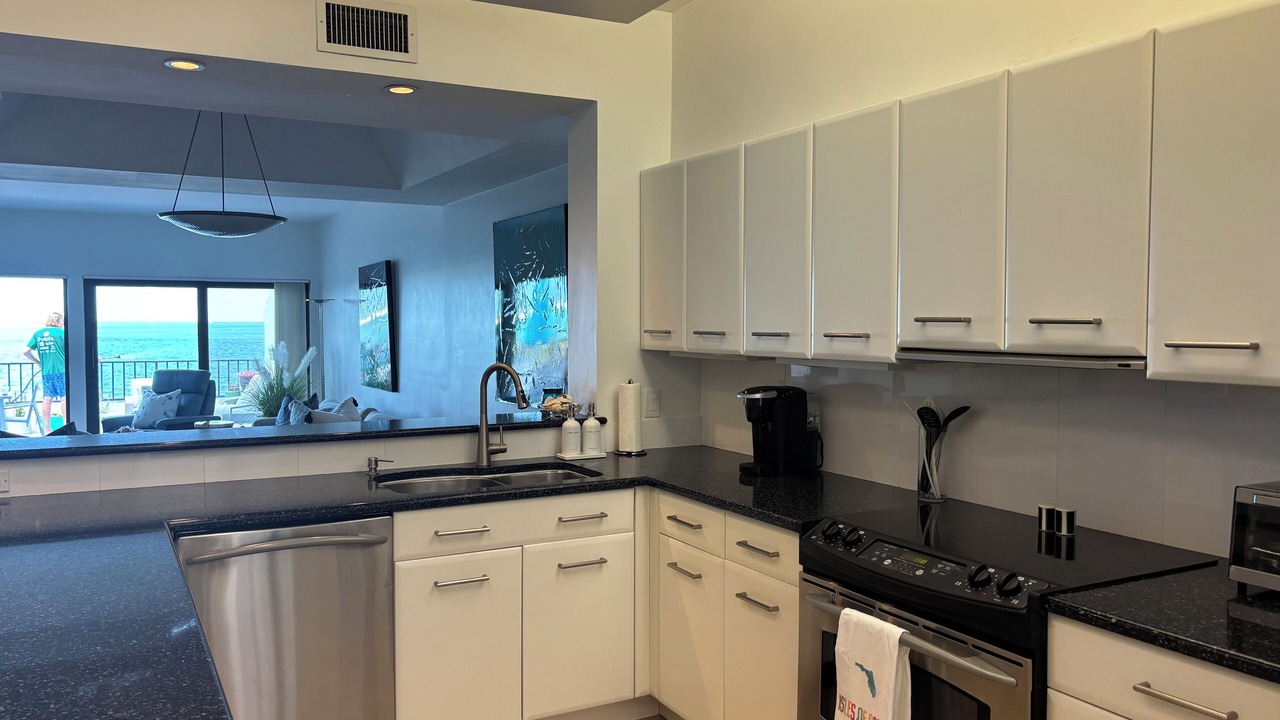 Photo of Kitchen in Isles of Capri