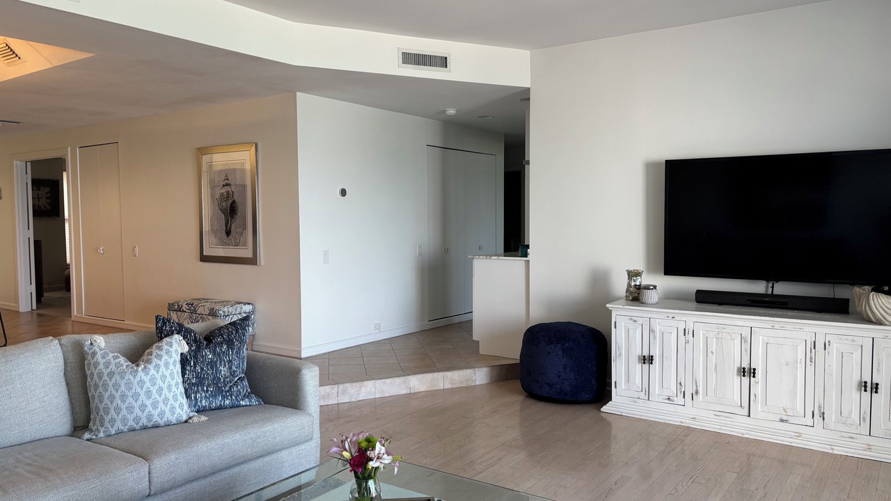 Photo of Livingroom in Isles of Capri