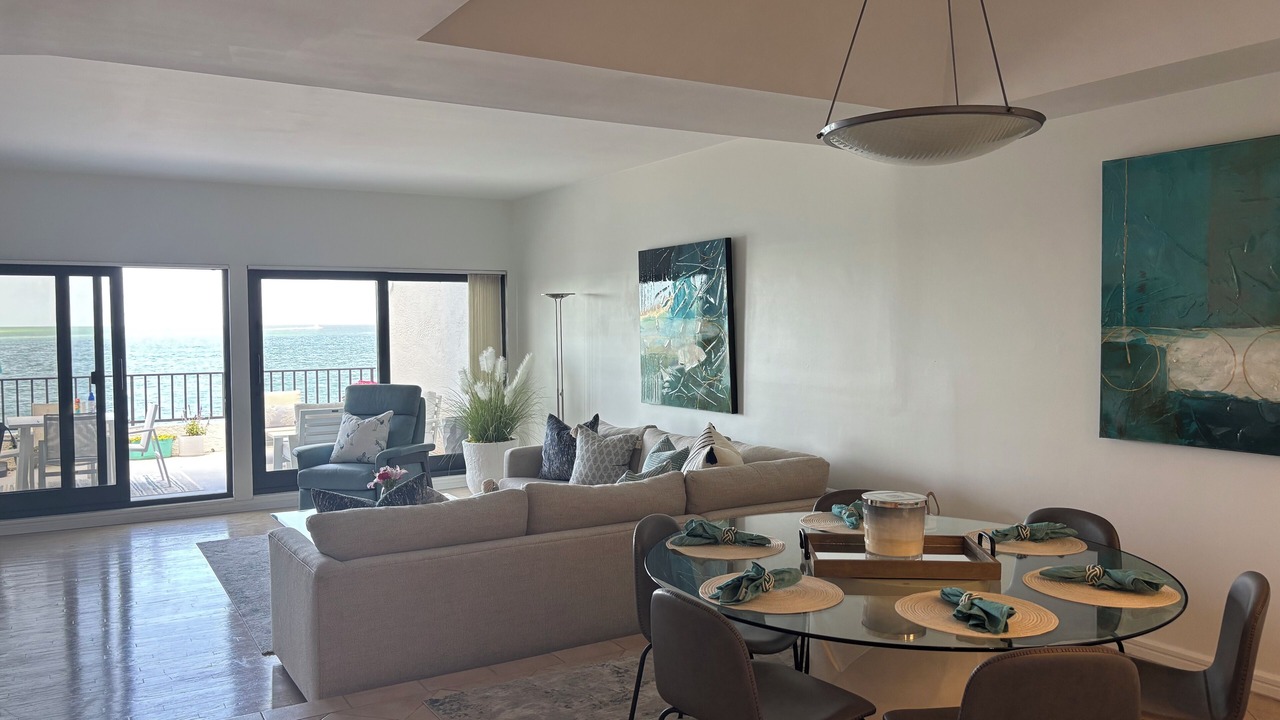 Photo of Livingroom in Isles of Capri