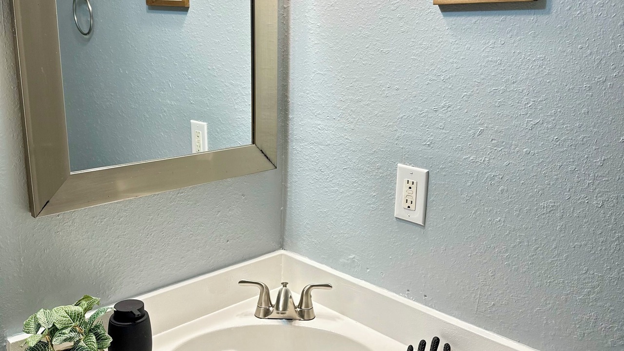Photo of Bathroom in Fondren
