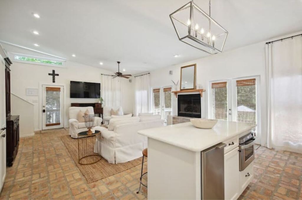 Photo of Bedroom in Mandeville