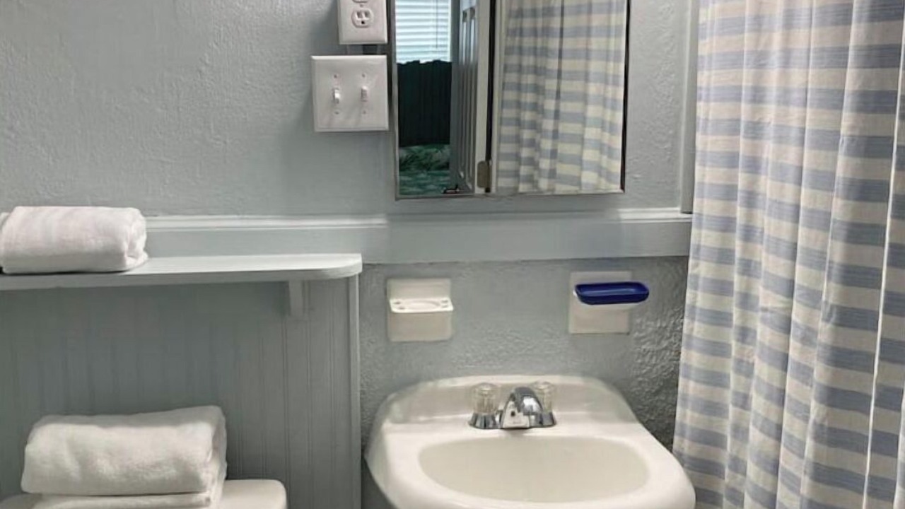 Photo of Bathroom in Bid-a-wee Beach