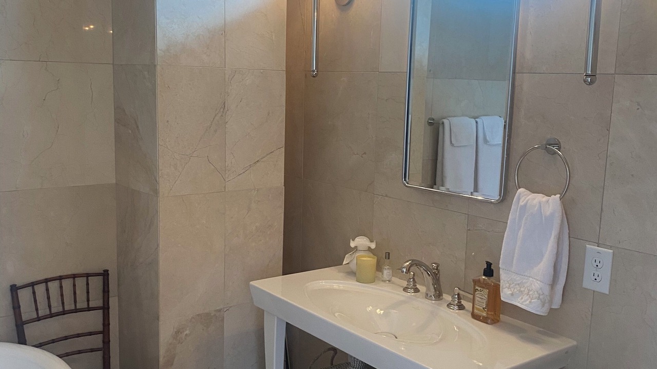 Photo of Bathroom in Park Cities