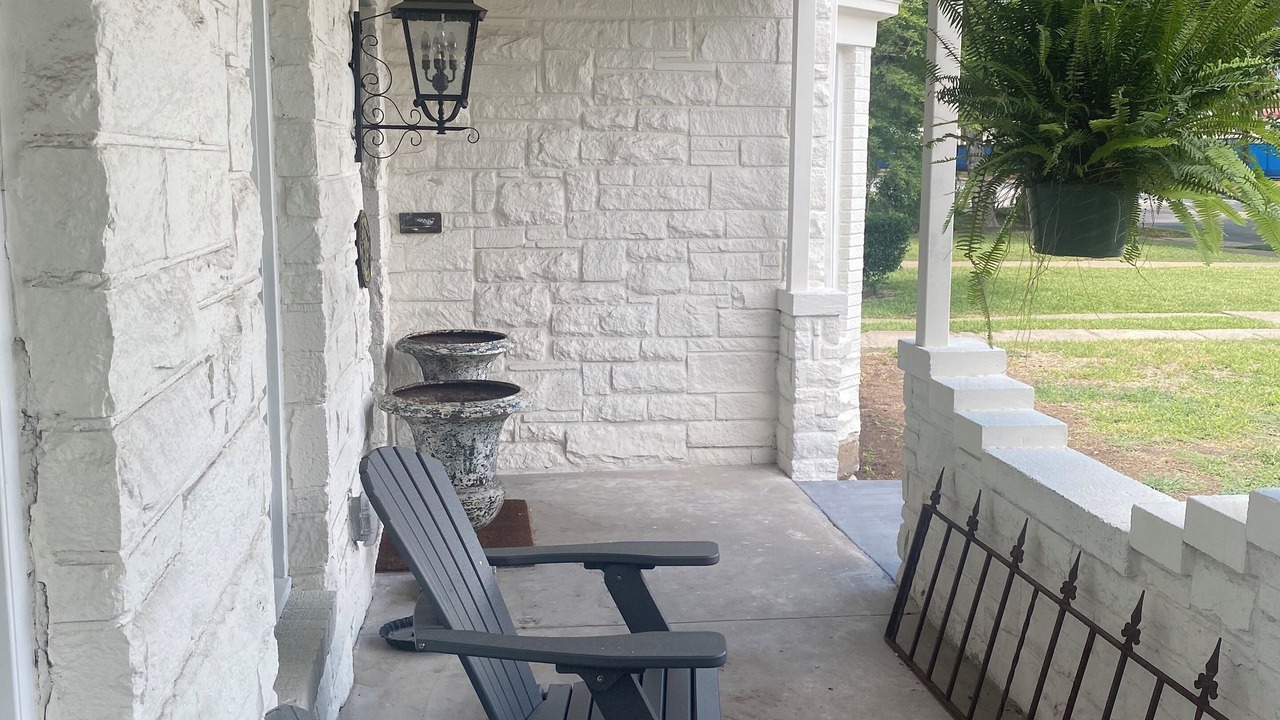 Photo of Patio Balcony in Park Cities