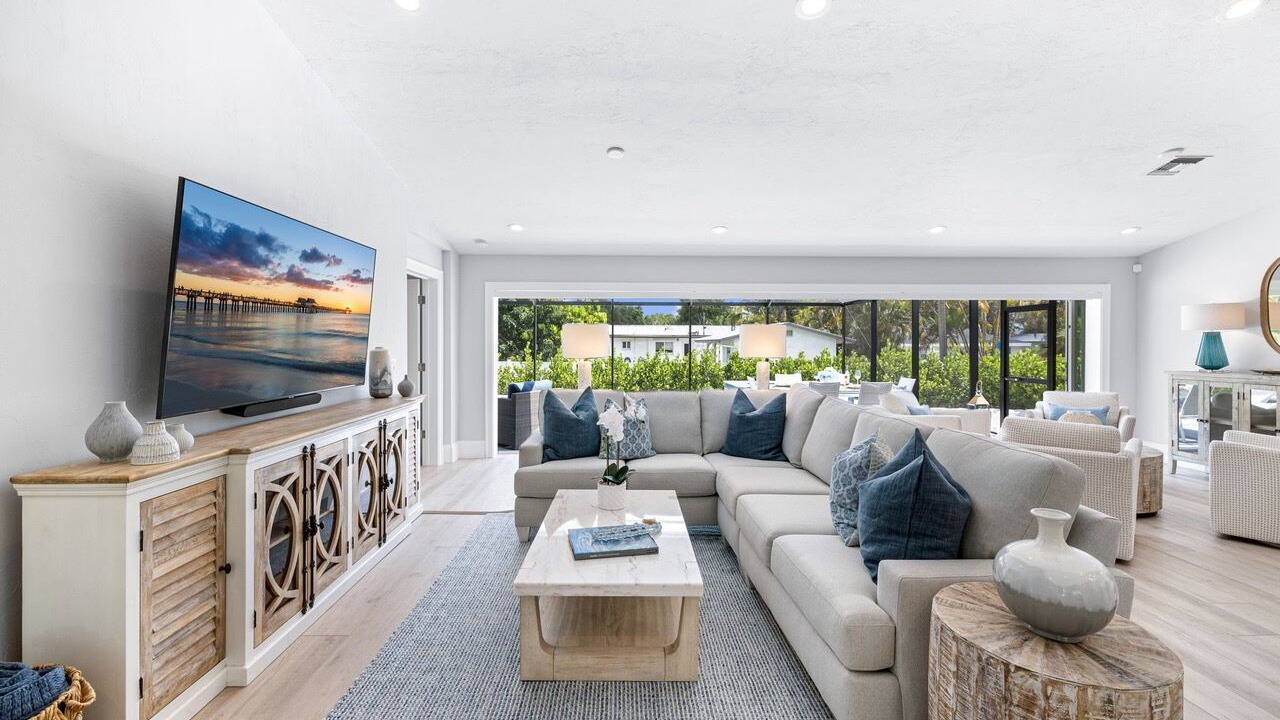 Photo of Livingroom in Central Naples