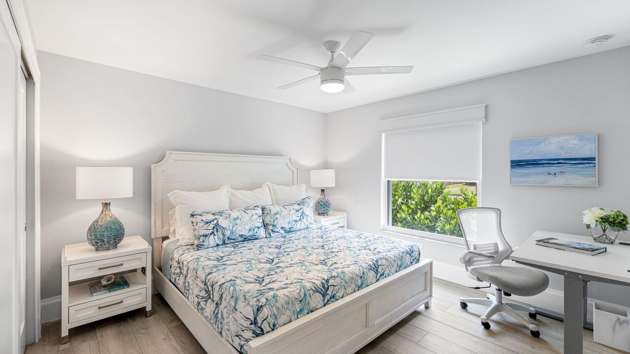 Photo of Bedroom in Central Naples