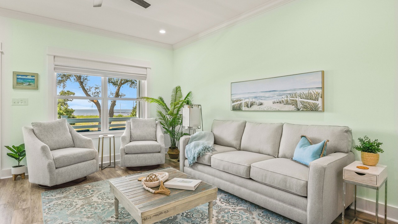 Photo of Livingroom in Long Beach