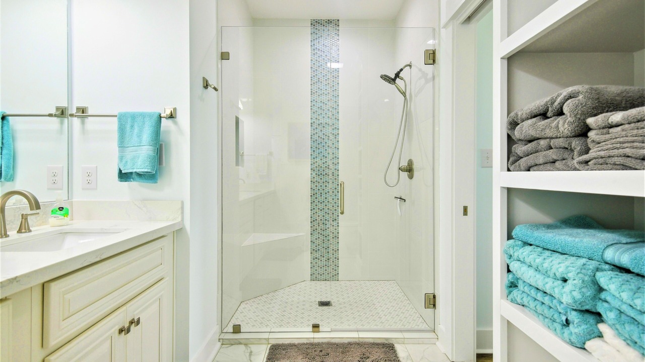 Photo of Bathroom in Long Beach