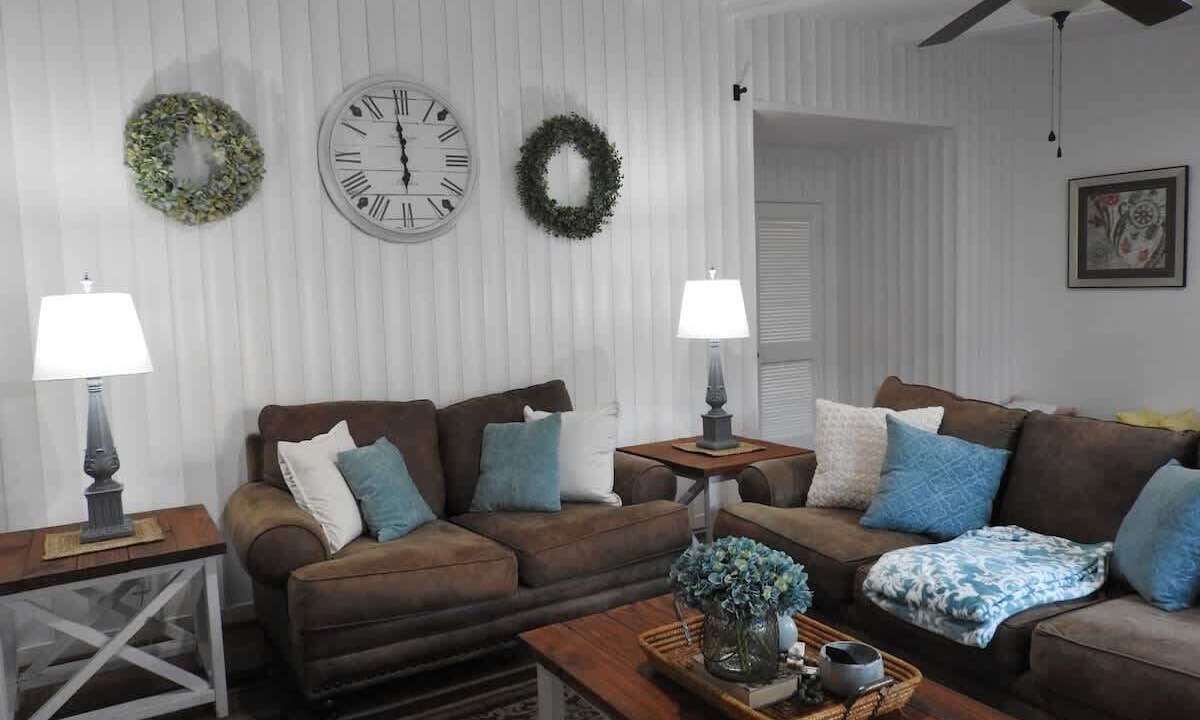 Photo of Livingroom in Braeswood Place