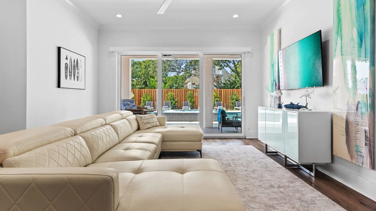 Photo of Livingroom in Gulfview Heights