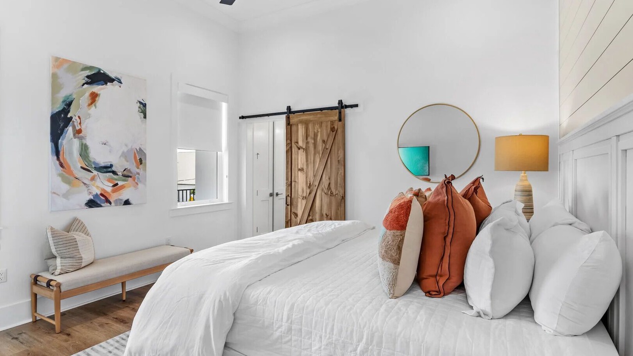 Photo of Bedroom in Gulfview Heights