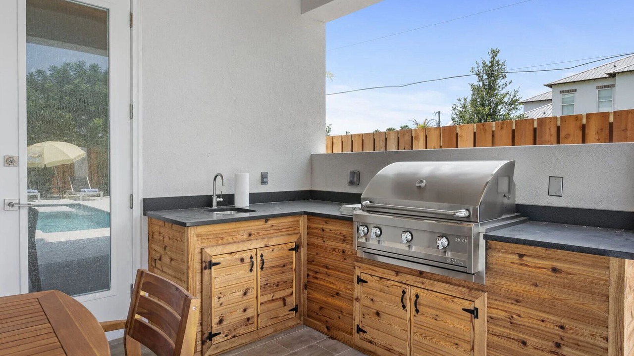 Photo of Outdoor in Gulfview Heights