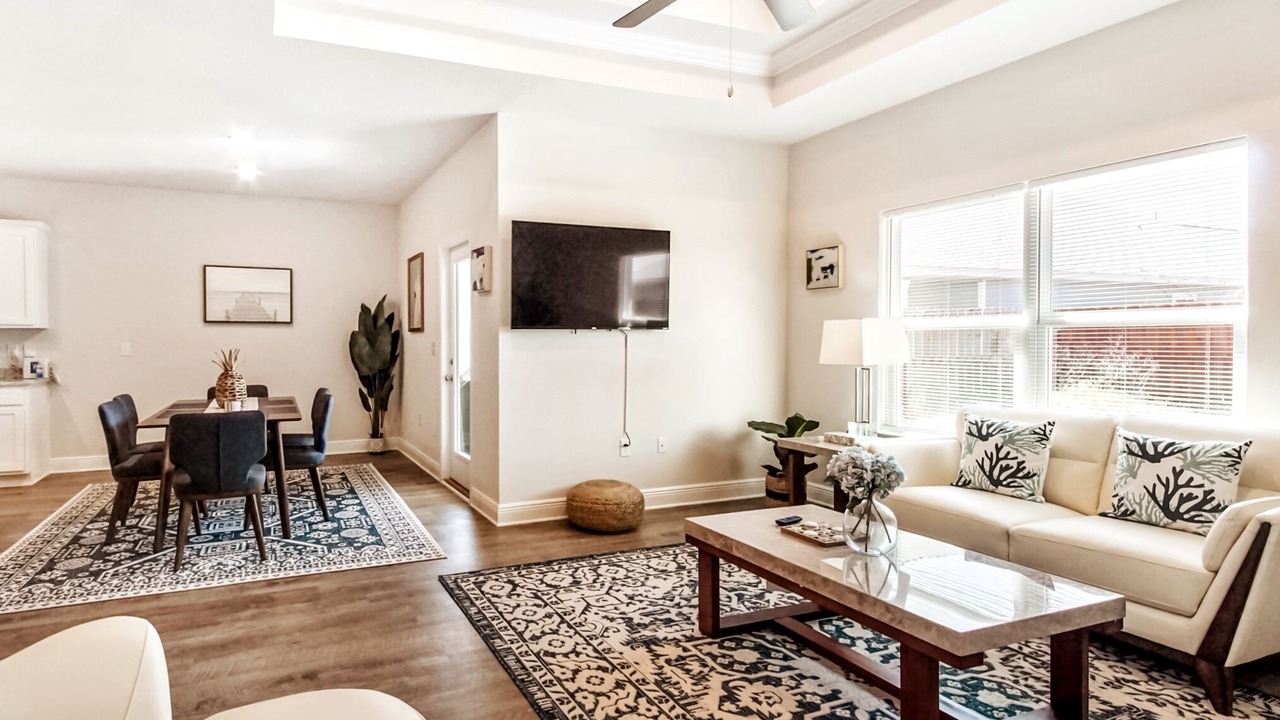 Photo of Livingroom in Upper Grand Lagoon