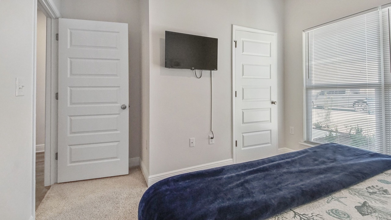 Photo of Bedroom in Upper Grand Lagoon