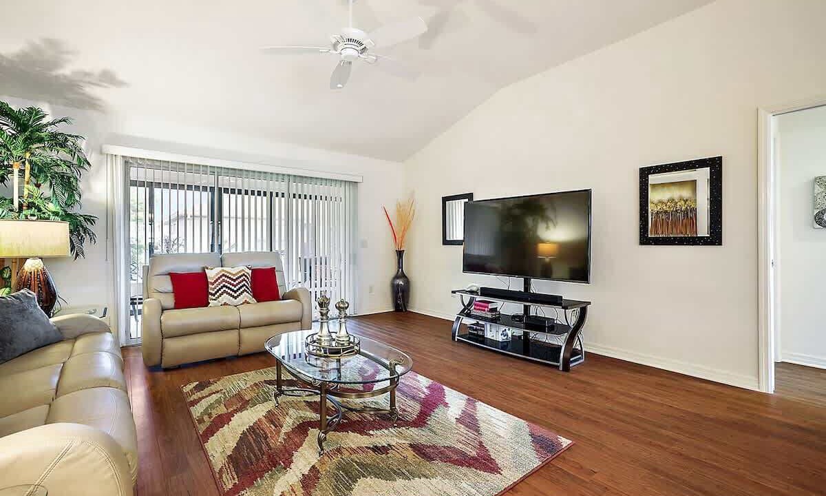 Photo of Livingroom in Fruitland Park