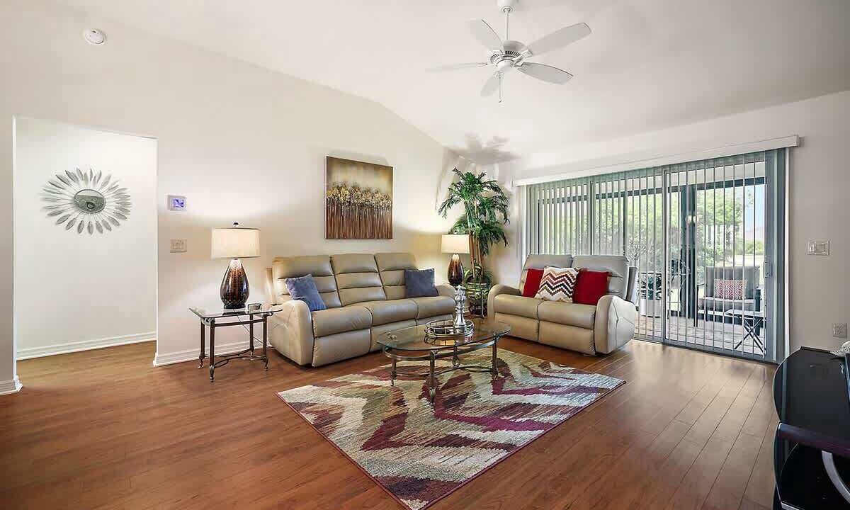 Photo of Livingroom in Fruitland Park