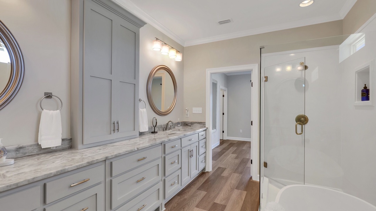 Photo of Bathroom in Dauphin Island