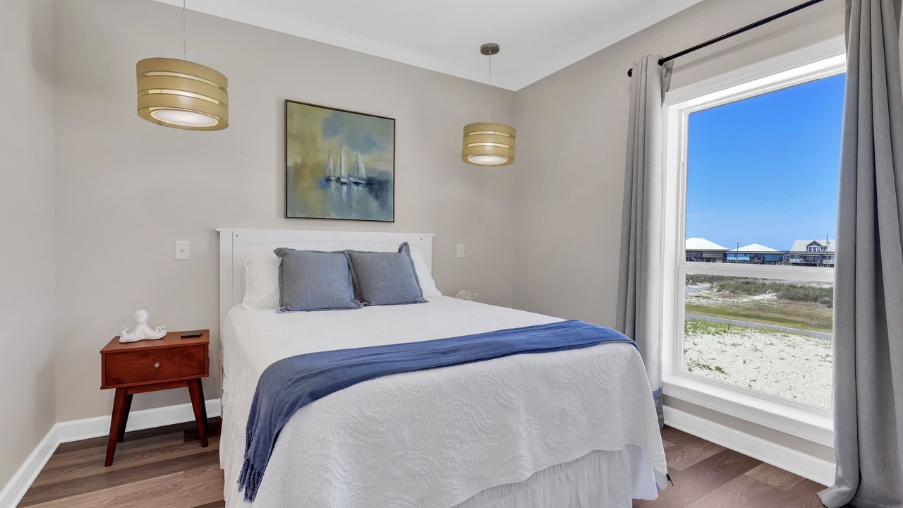 Photo of Bedroom in Dauphin Island
