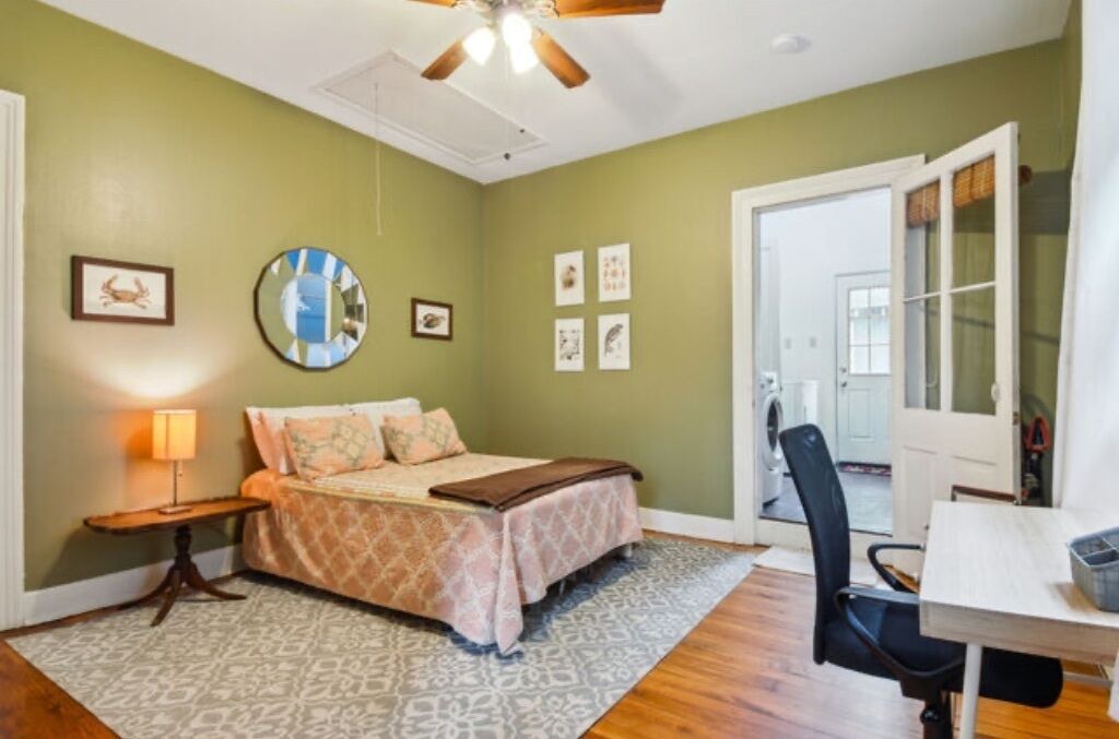 Photo of Bedroom in Algiers Point