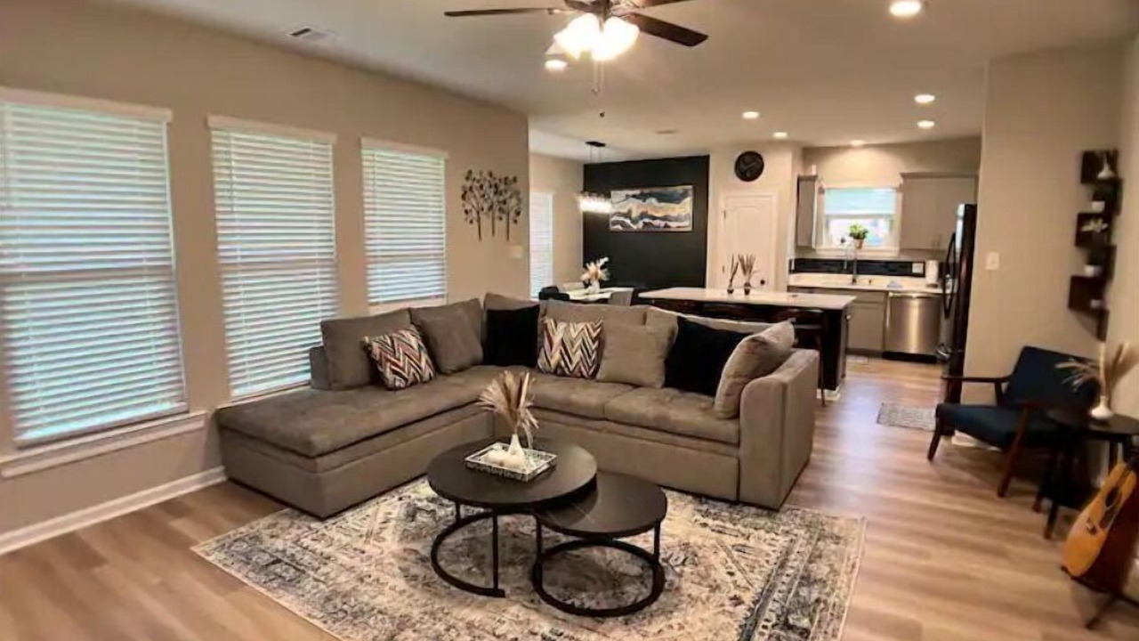 Photo of Livingroom in Milton