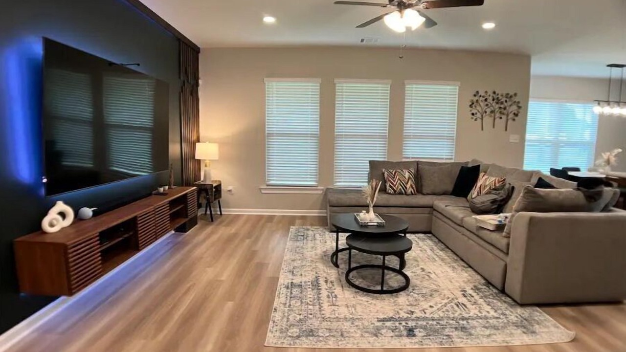 Photo of Livingroom in Milton
