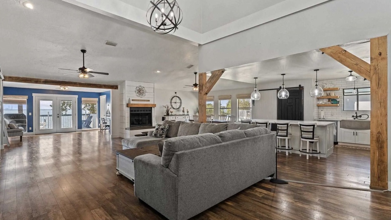 Photo of Livingroom in Florida Panhandle