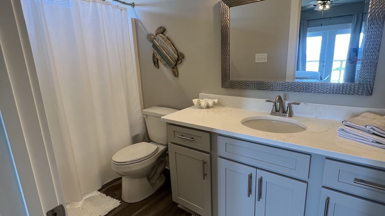 Photo of Bathroom in Dauphin Island