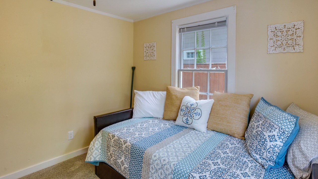 Photo of Bedroom in Gulfport
