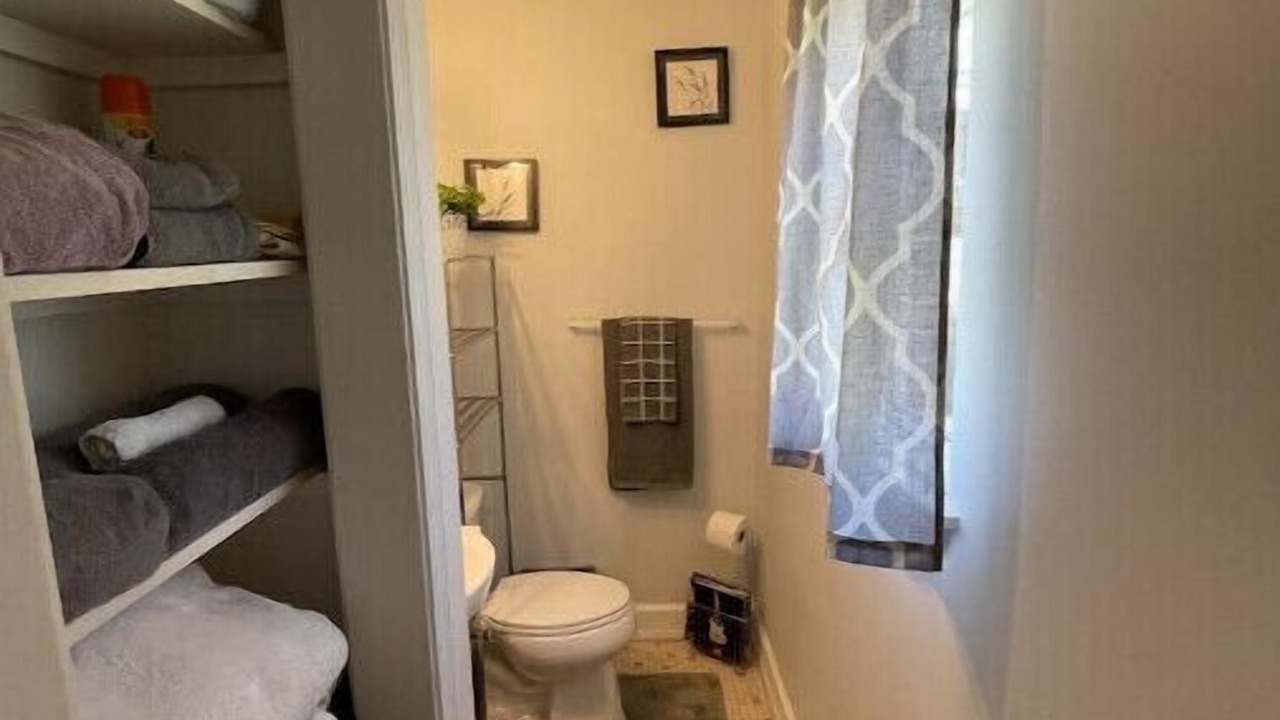 Photo of Bathroom in Tillmans Corner