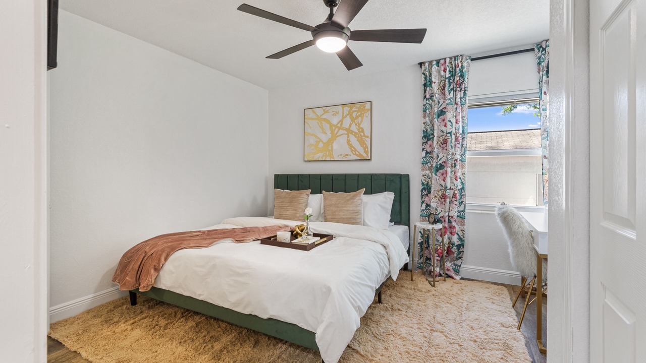 Photo of Bedroom in North Hyde Park