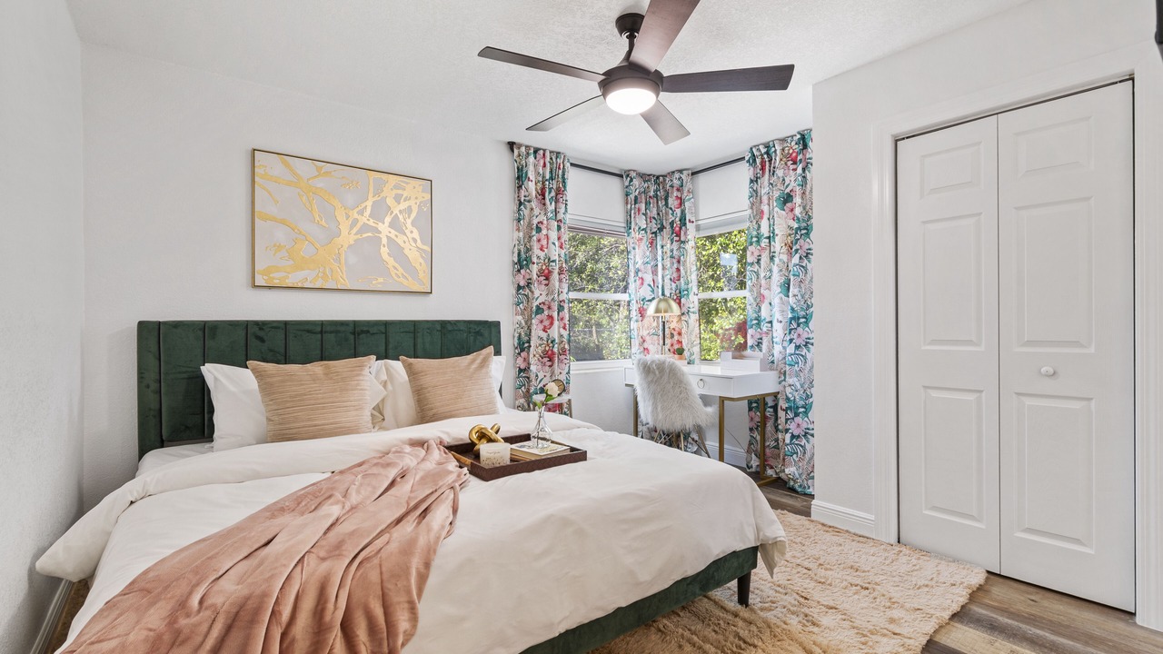 Photo of Bedroom in North Hyde Park