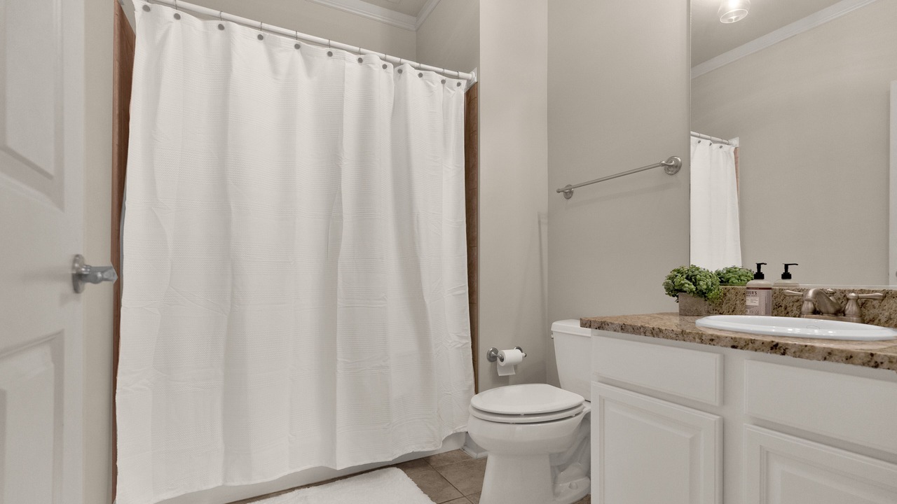 Photo of Bathroom in Highlands - Perkins