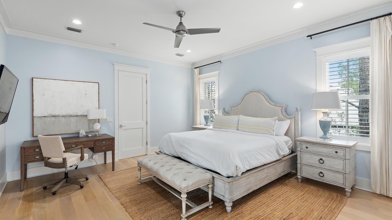 Photo of Bedroom in Forest District