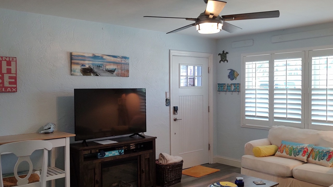 Photo of Livingroom in Ormond Ocean Gard