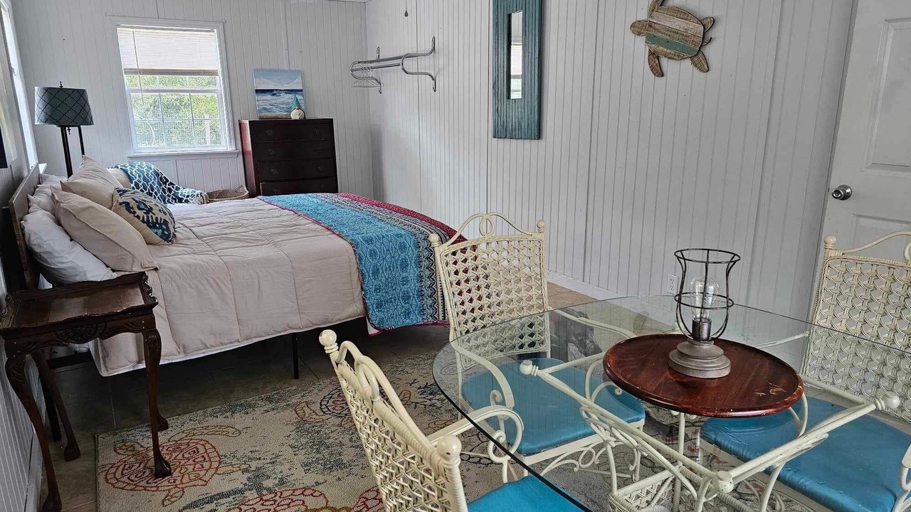 Photo of Bedroom in Eastpoint