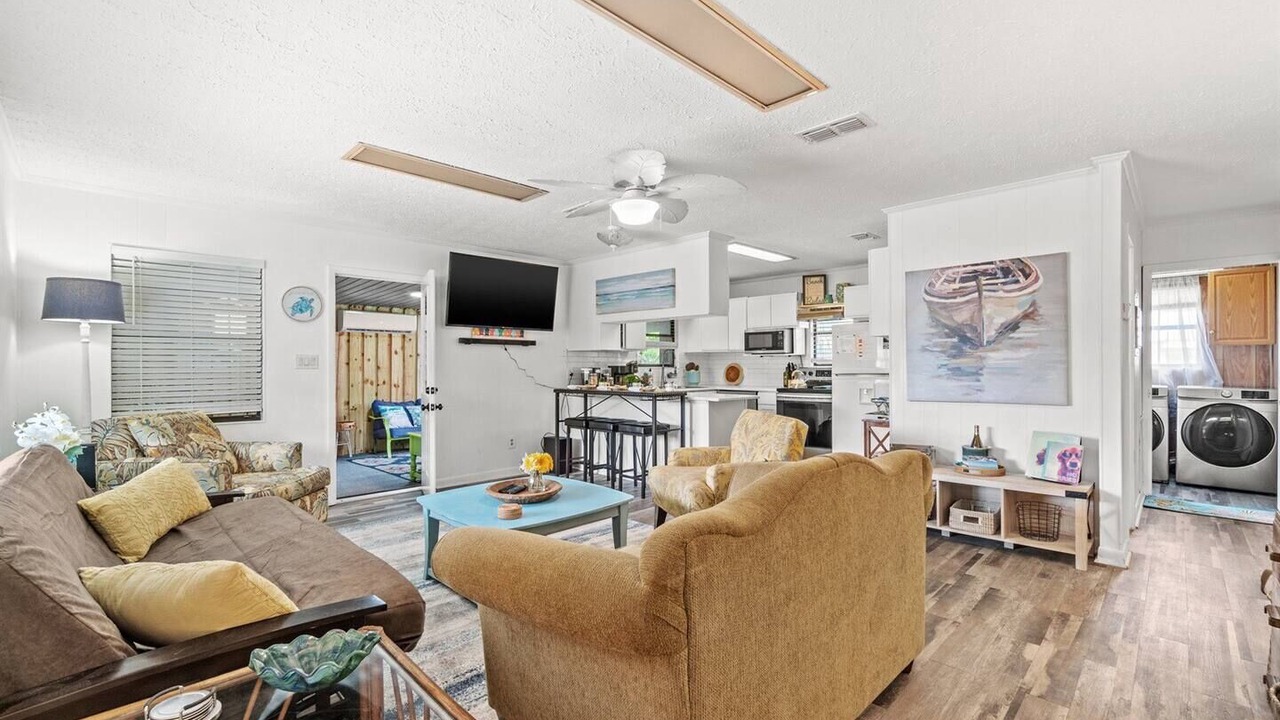 Photo of Livingroom in Bid-a-wee Beach