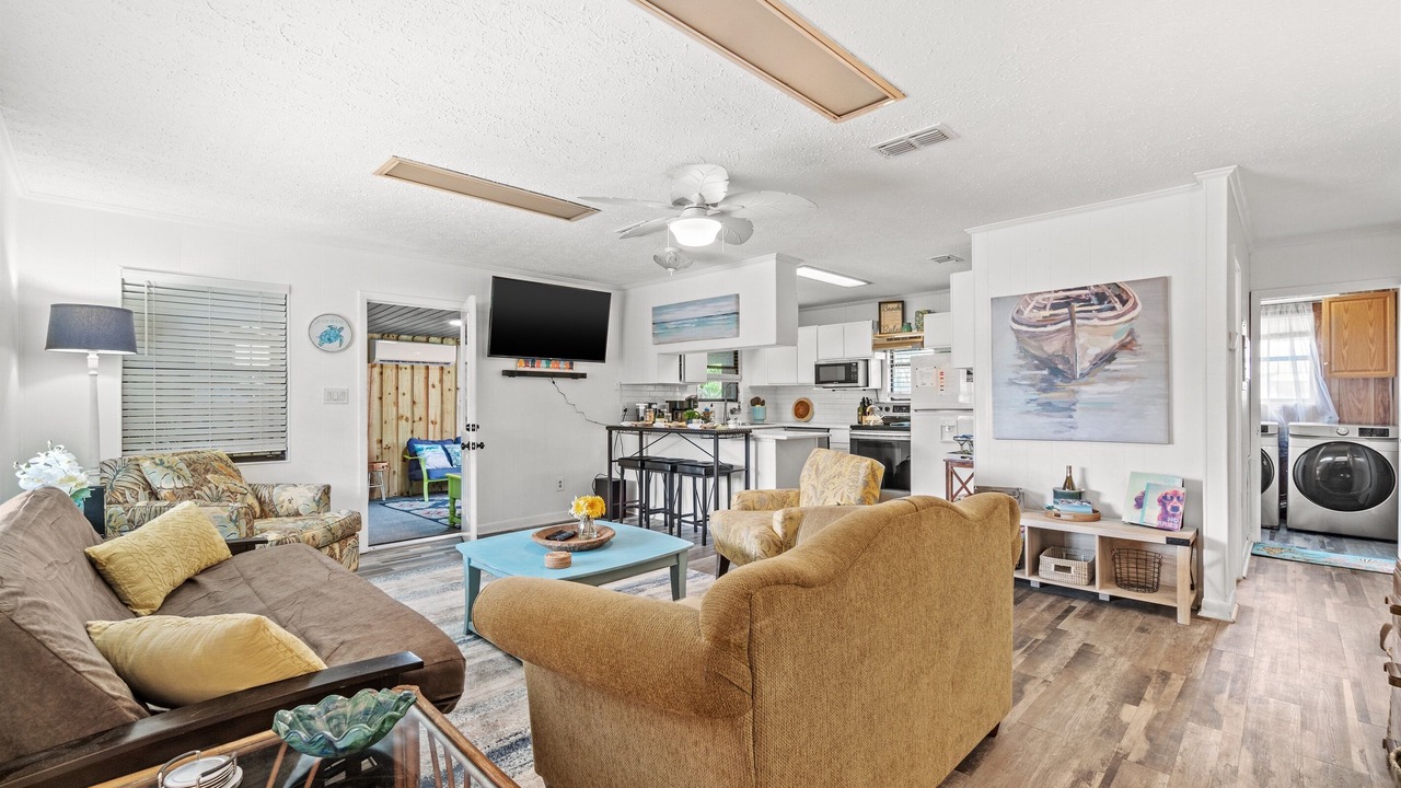 Photo of Livingroom in Bid-a-wee Beach