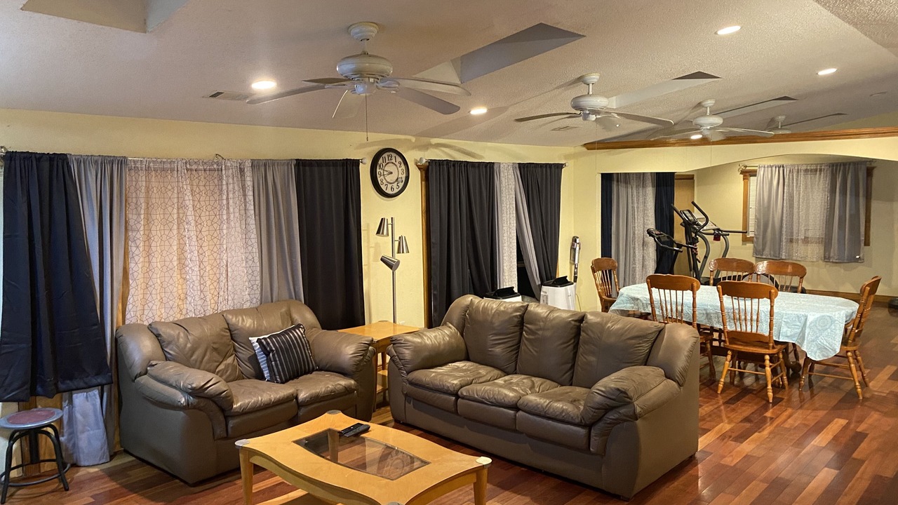 Photo of Livingroom in Northeast Pensacola