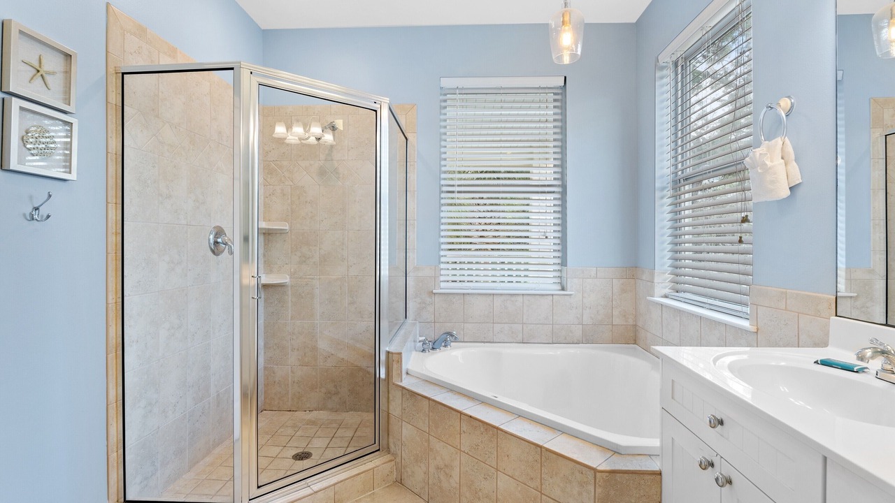 Photo of Bathroom in Emerald Waters Village