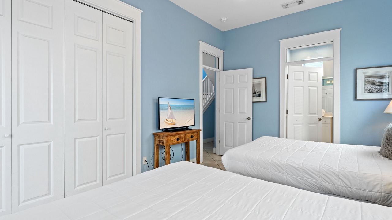 Photo of Bathroom in Emerald Waters Village