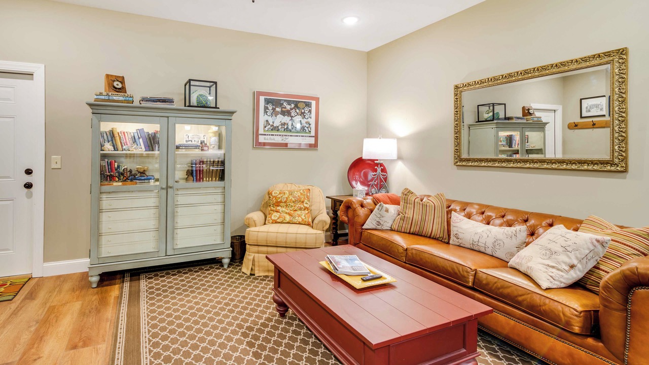 Photo of Livingroom in Starkville